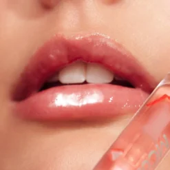 Fruity Lips Hydrating Oil 15 Fruity Lips Hydrating Oil -Cosmetics Store MCH584 FruityLipsHydratingOil Strawberry WebsiteImage 05